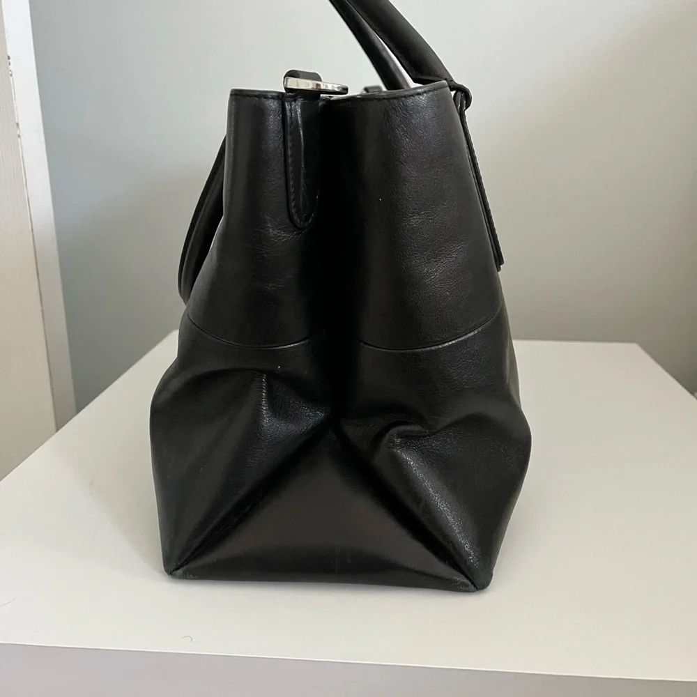 Coach Borough Elegant Black Leather Tote, Handbag - Picture 4 of 10